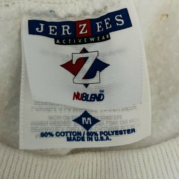 Vintage made in USA white open appliqué sweatshirt with villagescape. Medium - Picture 2 of 4